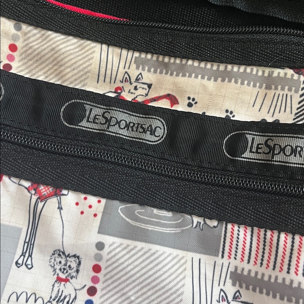LeSportsac Deluxe Everyday Expandable Bag “Warm Wishes” - Picture 12 of 14